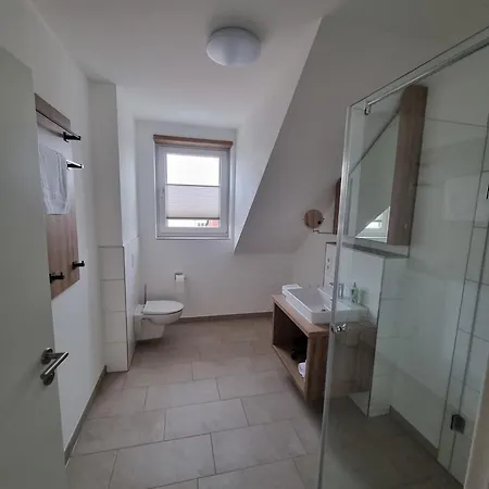 Gaestehaus Und Weingut Erich Hirth Apartment Obersulm