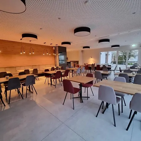 Gaestehaus Und Weingut Erich Hirth Obersulm