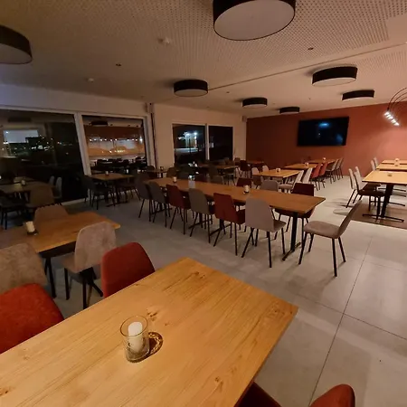 Gaestehaus Und Weingut Erich Hirth Obersulm