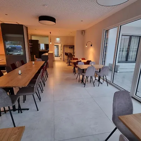 Apartment Gaestehaus Und Weingut Erich Hirth *