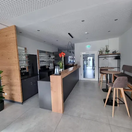 Gaestehaus Und Weingut Erich Hirth Apartment *