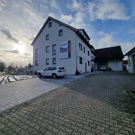 Appartement Gaestehaus Und Weingut Erich Hirth *