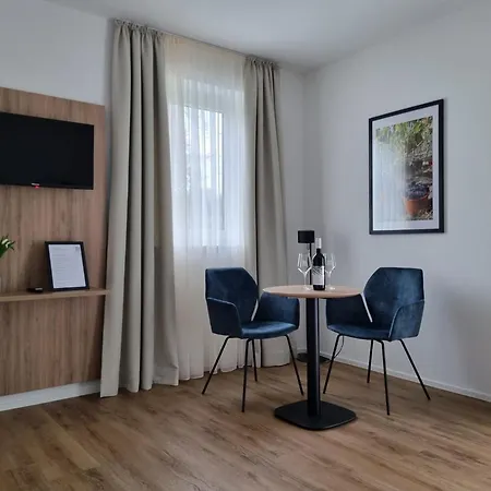 Apartment Gaestehaus Und Weingut Erich Hirth