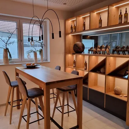 Gaestehaus Und Weingut Erich Hirth