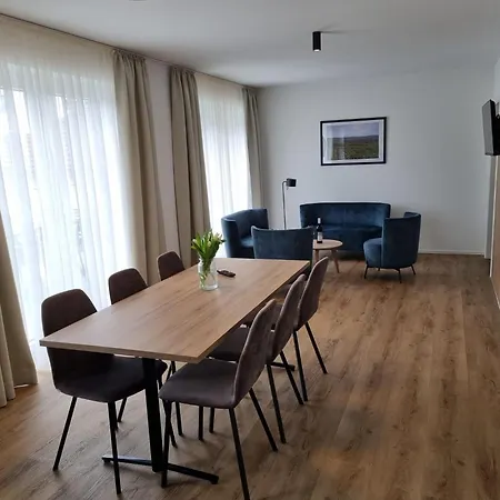 Gaestehaus Und Weingut Erich Hirth Obersulm